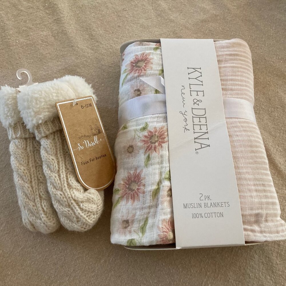 Baby Blankets & Booties - Picture 13 of 14